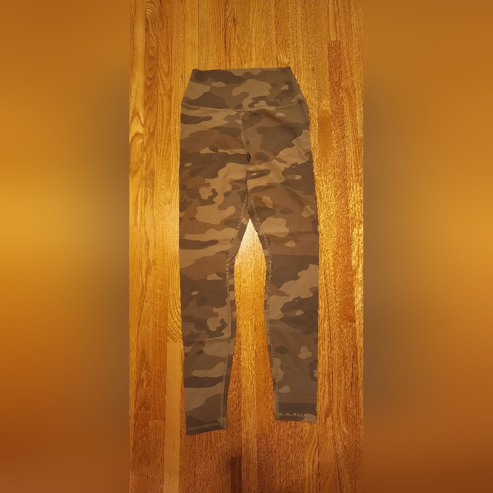 ALO Yoga Tan Camouflage Pants